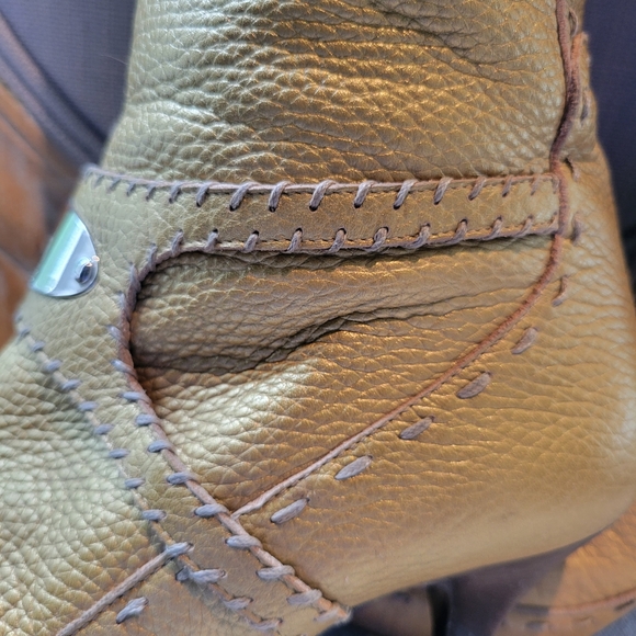 Vintage-FENDI Selleria GOLD leather boots - Picture 8 of 12